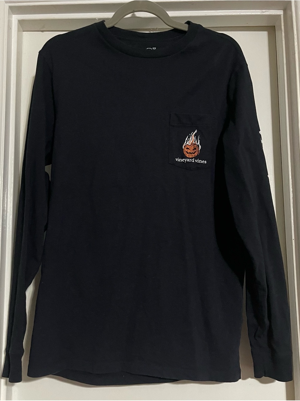 Vineyard Vines Mens Medium Headless Horseman Black Pocket Halloween T-Shirt